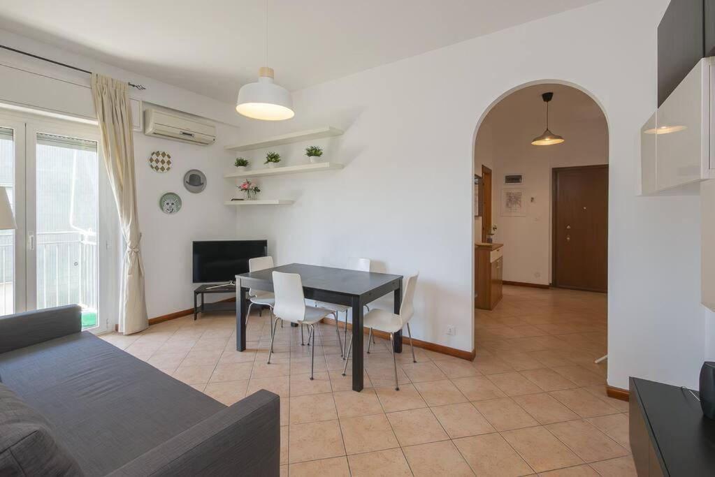 Ferienwohnung Youhosty - Zuretti42 Mailand Exterior foto